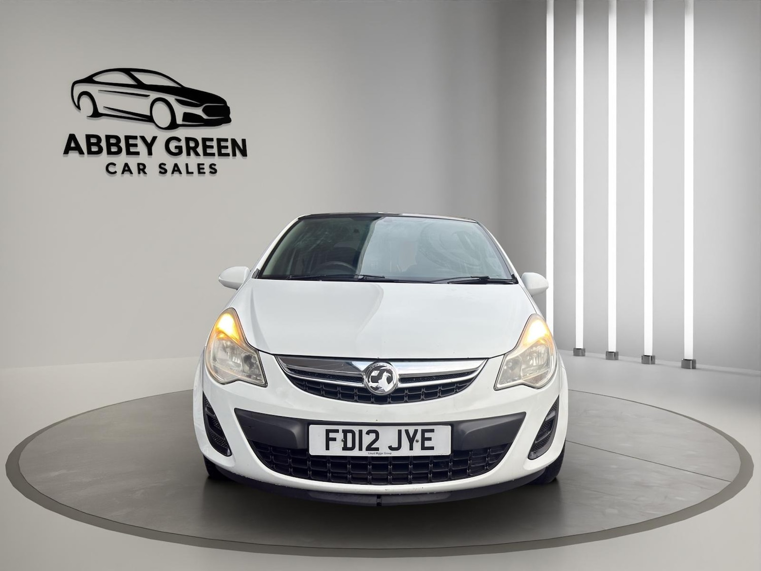 Used Vauxhall Corsa 2012 for sale - 77323906: Photo 2