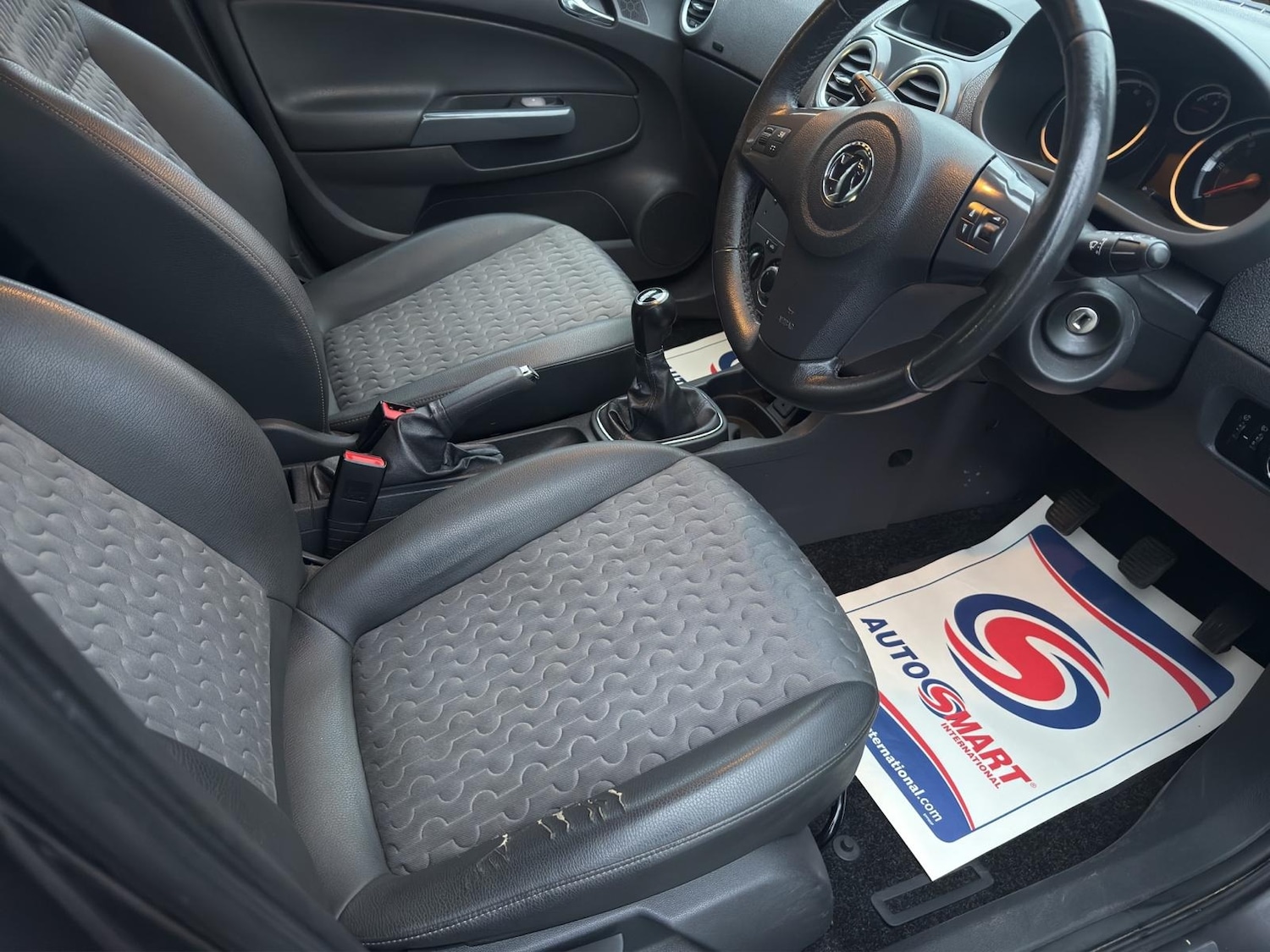 Used Vauxhall Corsa 2012 for sale - 77168344: Photo 10