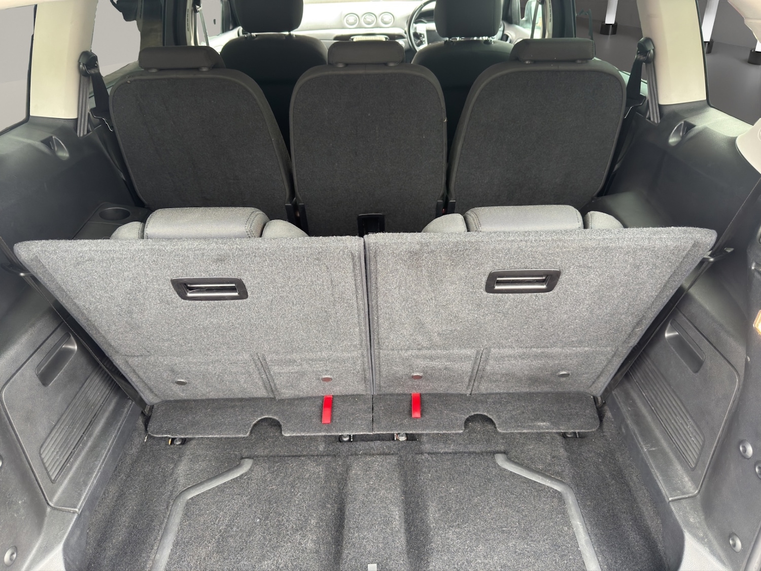 Used Ford S-Max 2012 for sale - 76231926: Photo 17