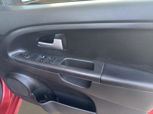 Used Kia Venga 2014 for sale - 74549003: Photo 16