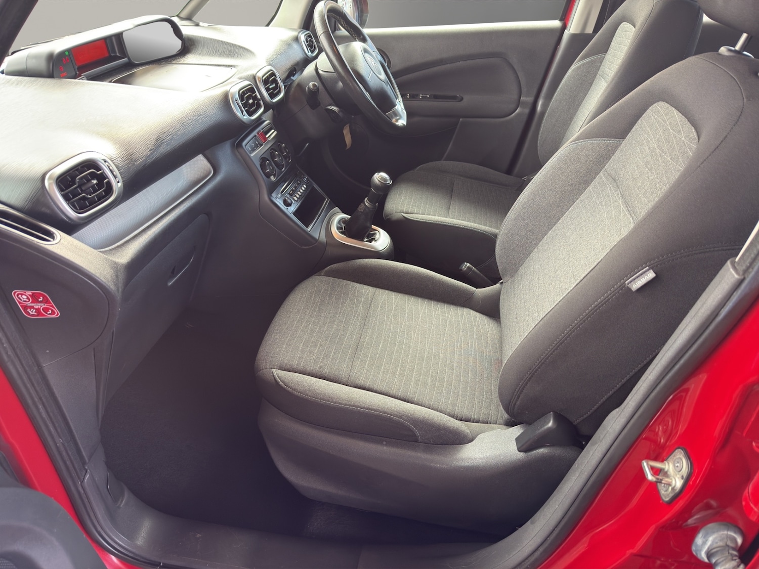 Used Citroen C3 Picasso 2016 for sale - 76352237: Photo 13