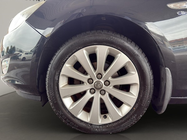 Used Vauxhall Astra 2012 for sale - 76126524: Photo 19