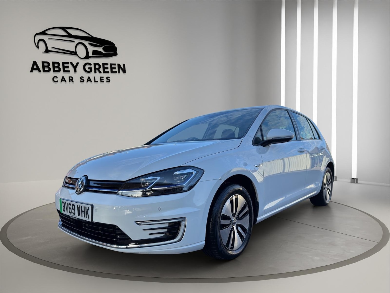 Used Volkswagen Golf 2019 for sale - 75820803: Photo 1
