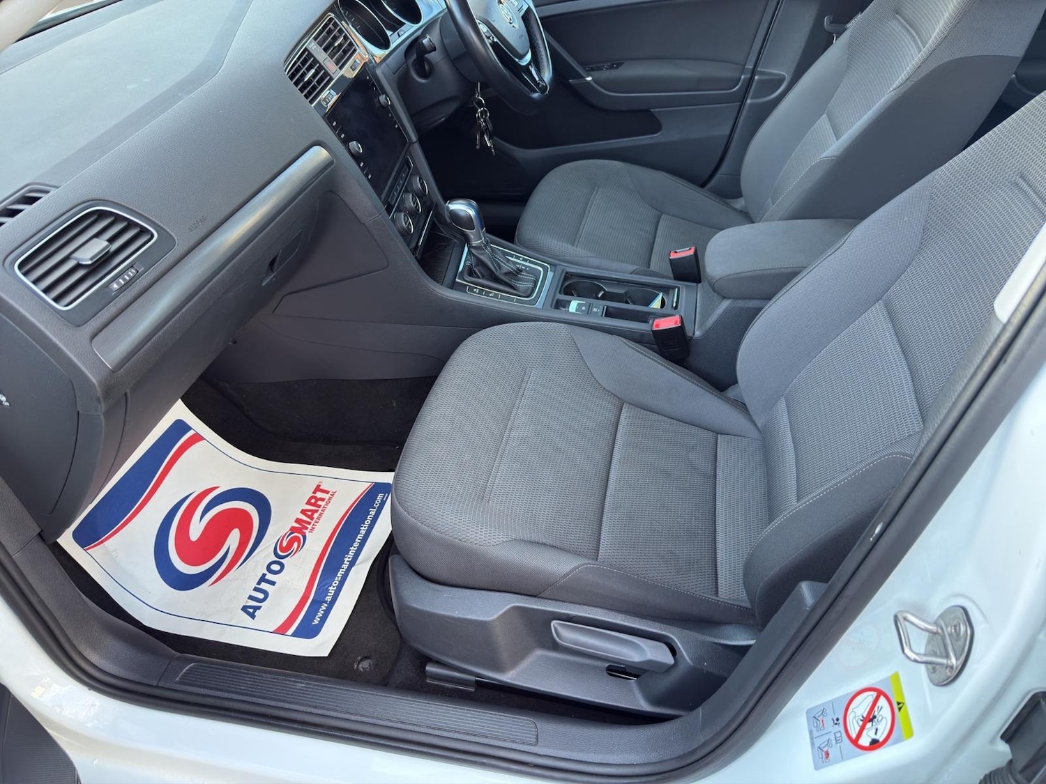 Used Volkswagen Golf 2019 for sale - 75820803: Photo 12