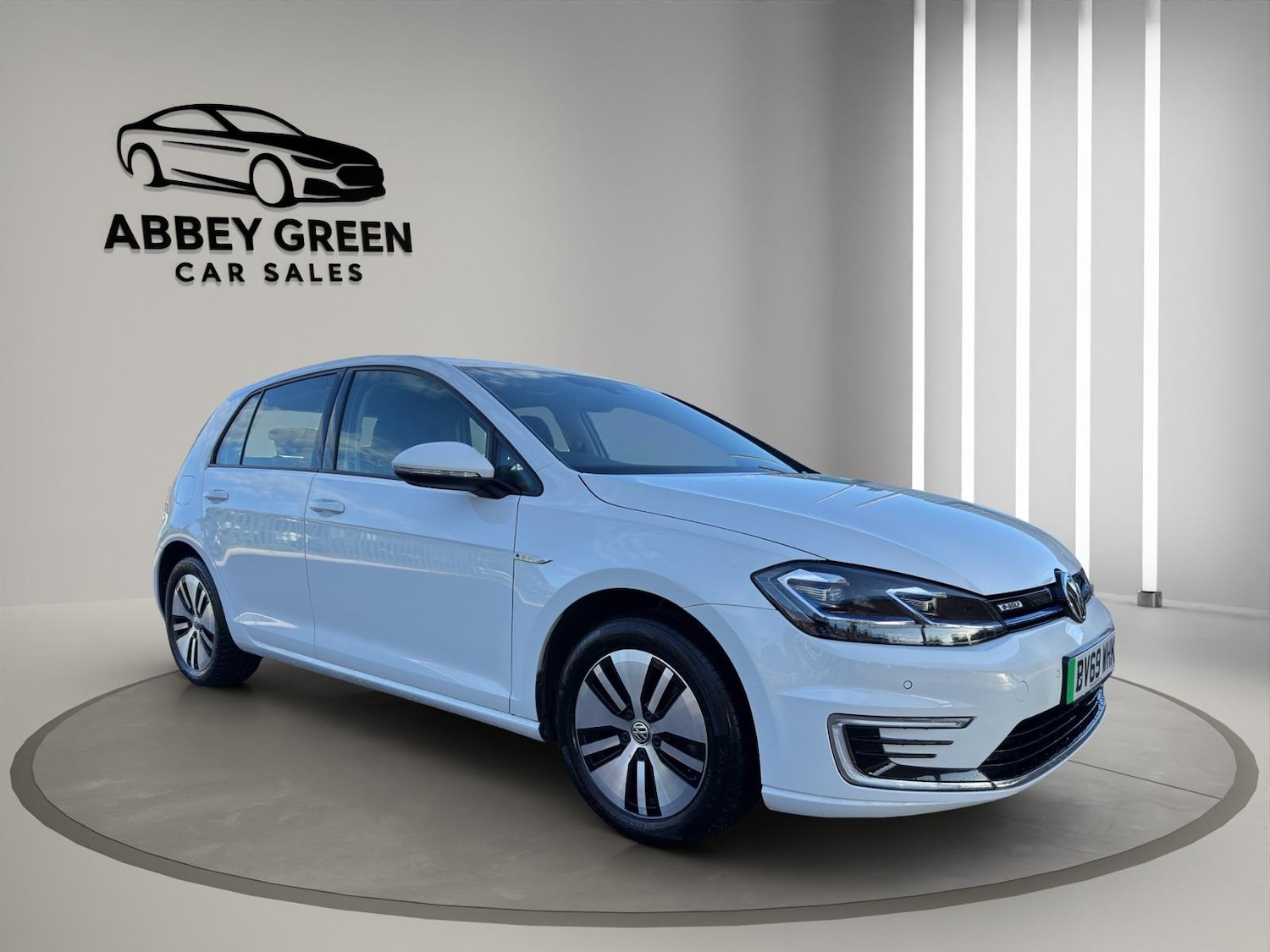 Used Volkswagen Golf 2019 for sale - 75820803: Photo 2