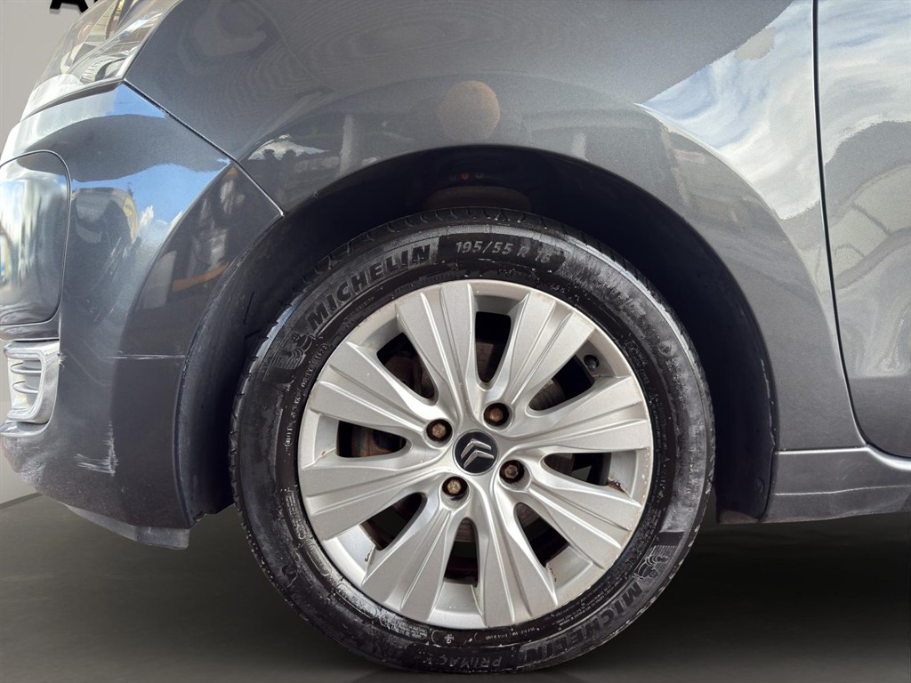 Used Citroen C3 Picasso 2012 for sale - 77945459: Photo 18