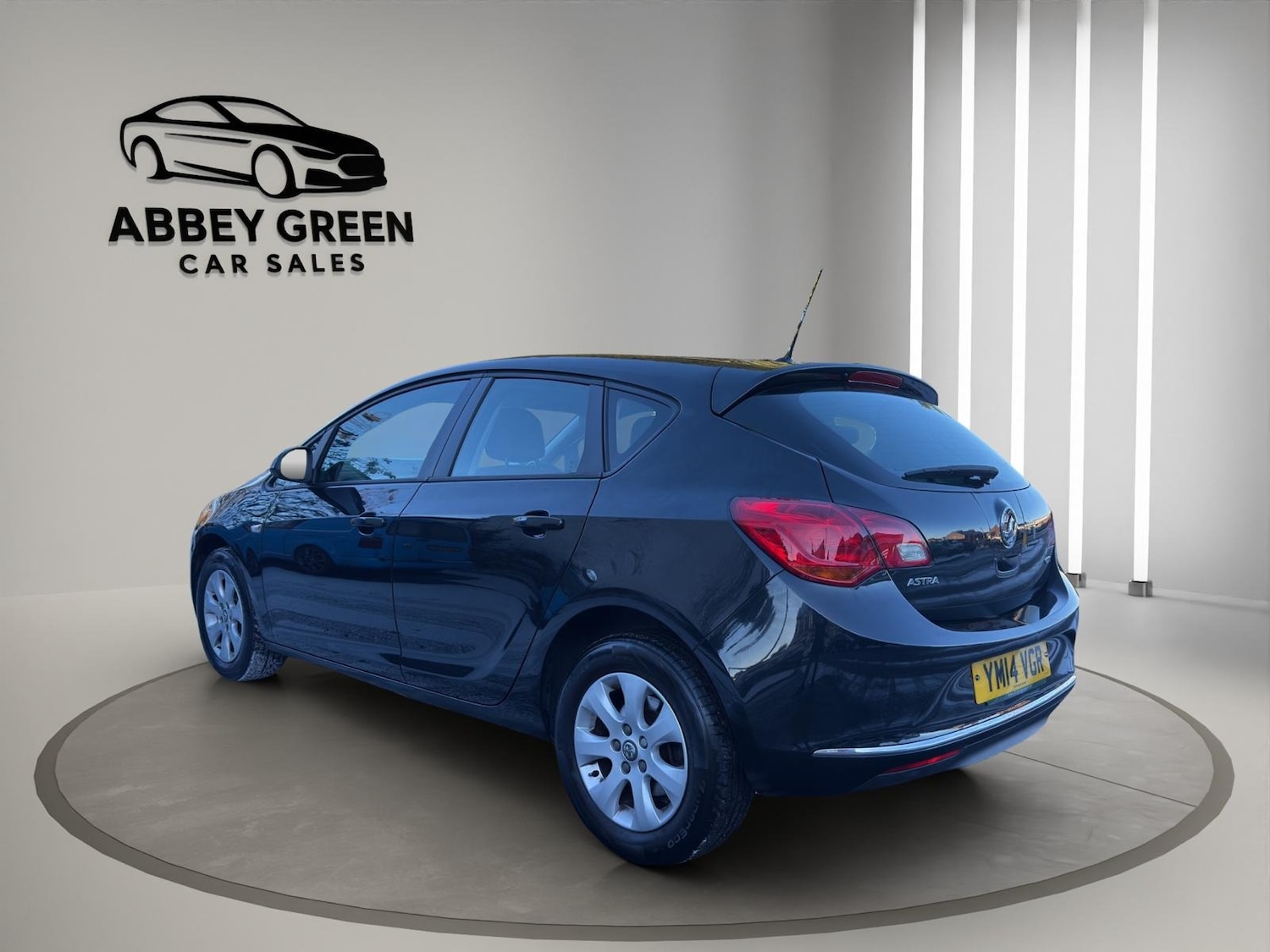 Used Vauxhall Astra 2014 for sale - 77103397: Photo 3