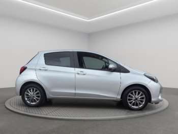 Used Toyota Yaris 2016 for sale - 75344495: Photo