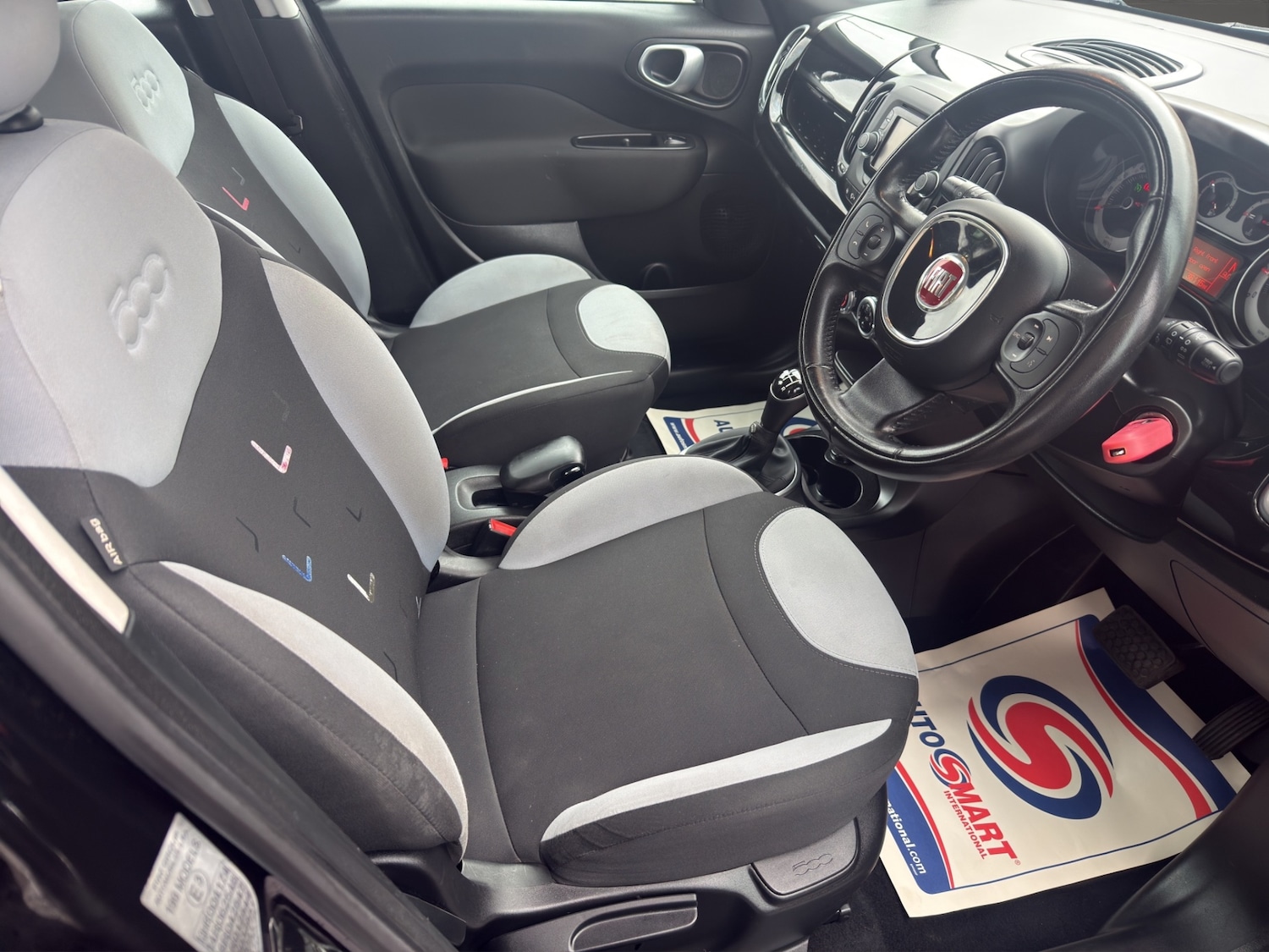 Used Fiat 500L 2015 for sale - 77618313: Photo 9