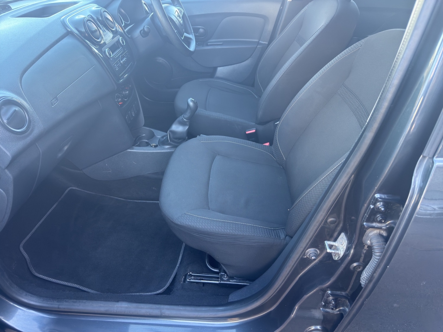 Used Dacia Sandero 2017 for sale - 76734621: Photo 12