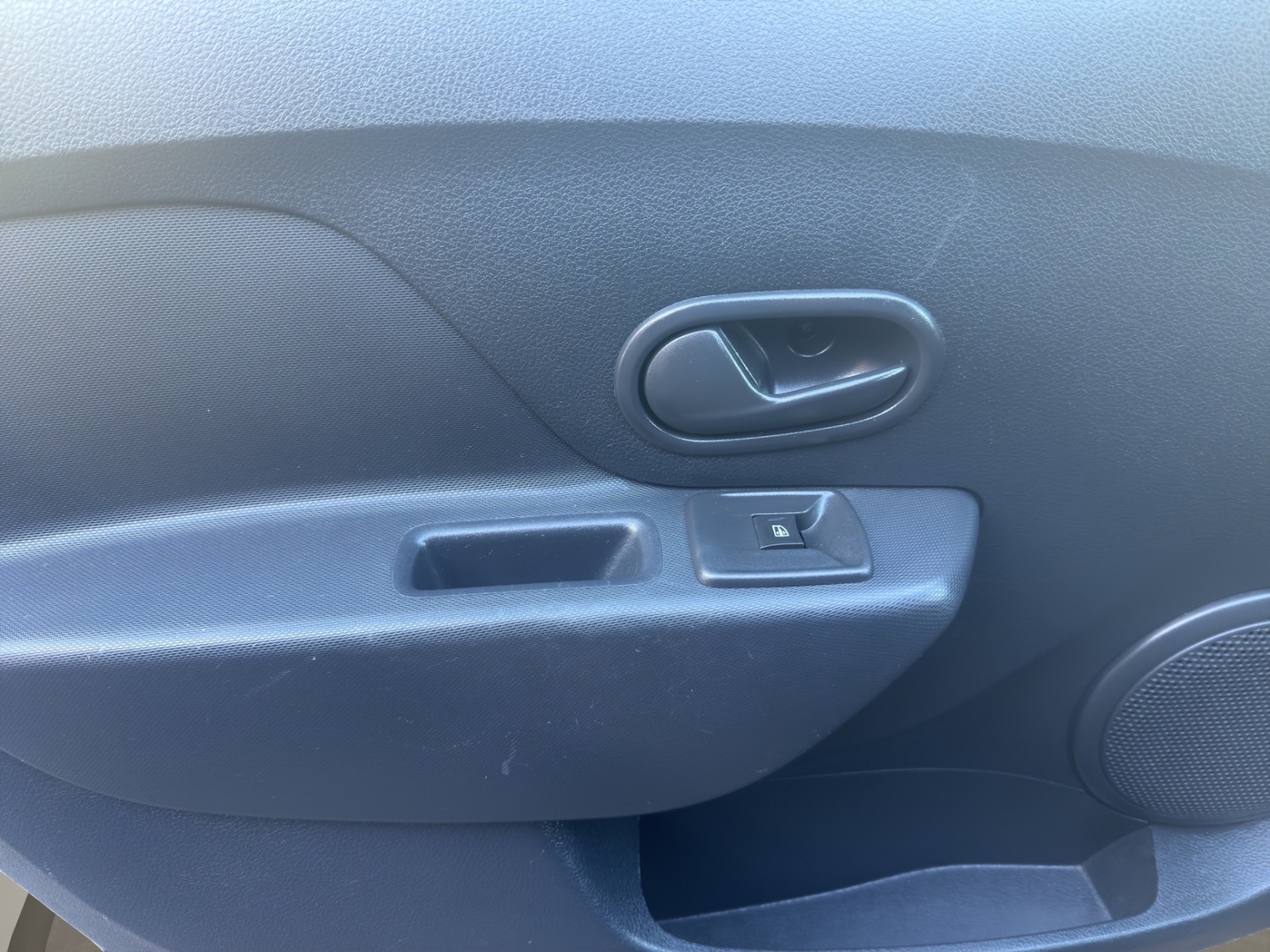 Used Dacia Sandero 2017 for sale - 76734621: Photo 16