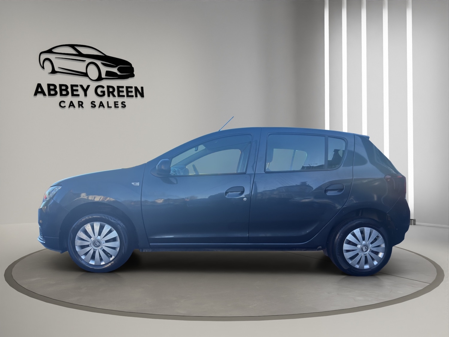 Used Dacia Sandero 2017 for sale - 76734621: Photo 3