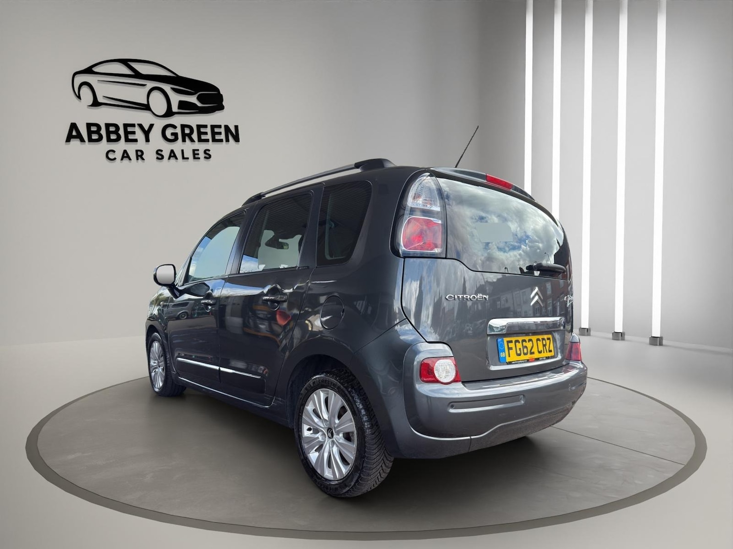 Used Citroen C3 Picasso 2012 for sale - 76611798: Photo 3