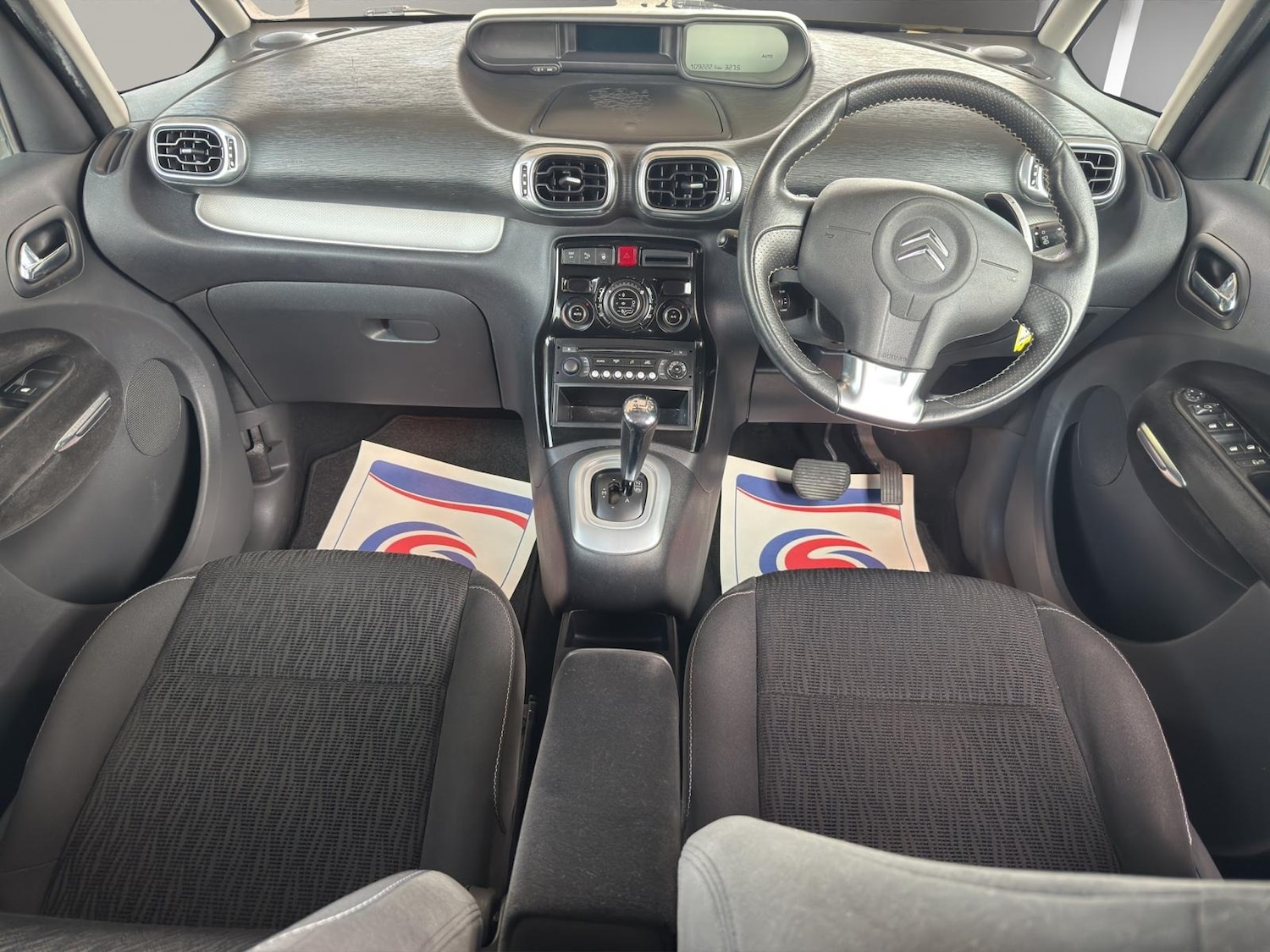 Used Citroen C3 Picasso 2012 for sale - 76611798: Photo 9