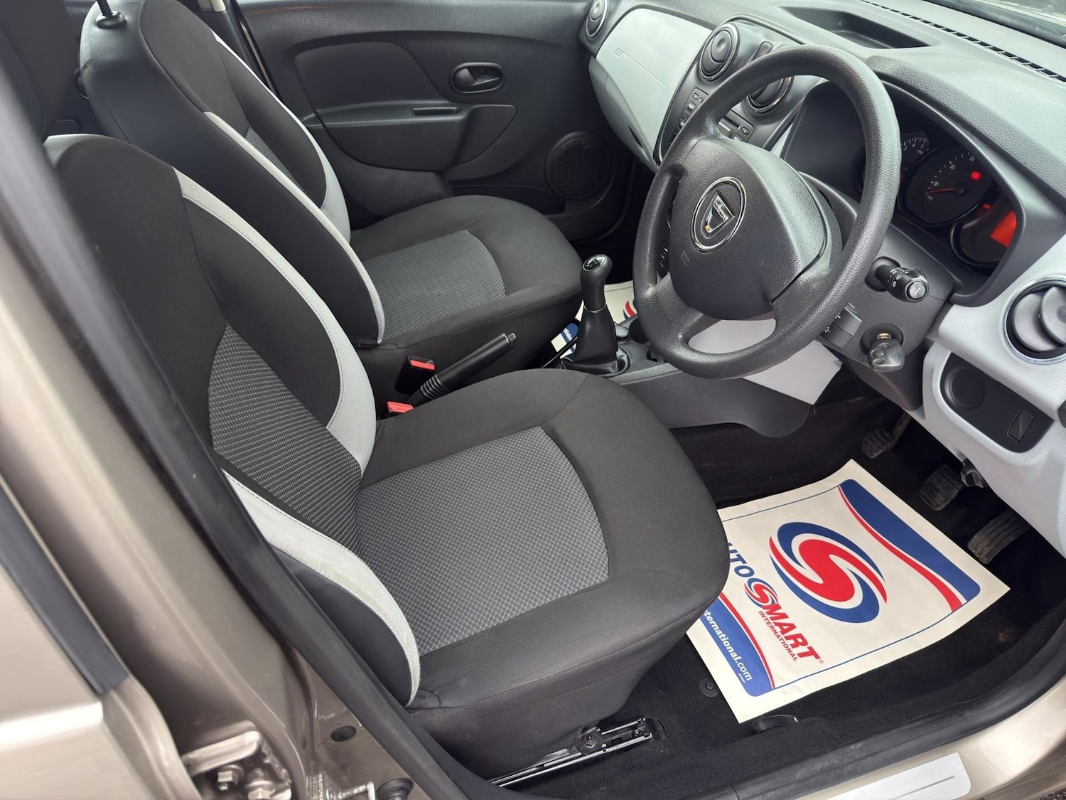 Used Dacia Sandero 2013 for sale - 77324662: Photo 10