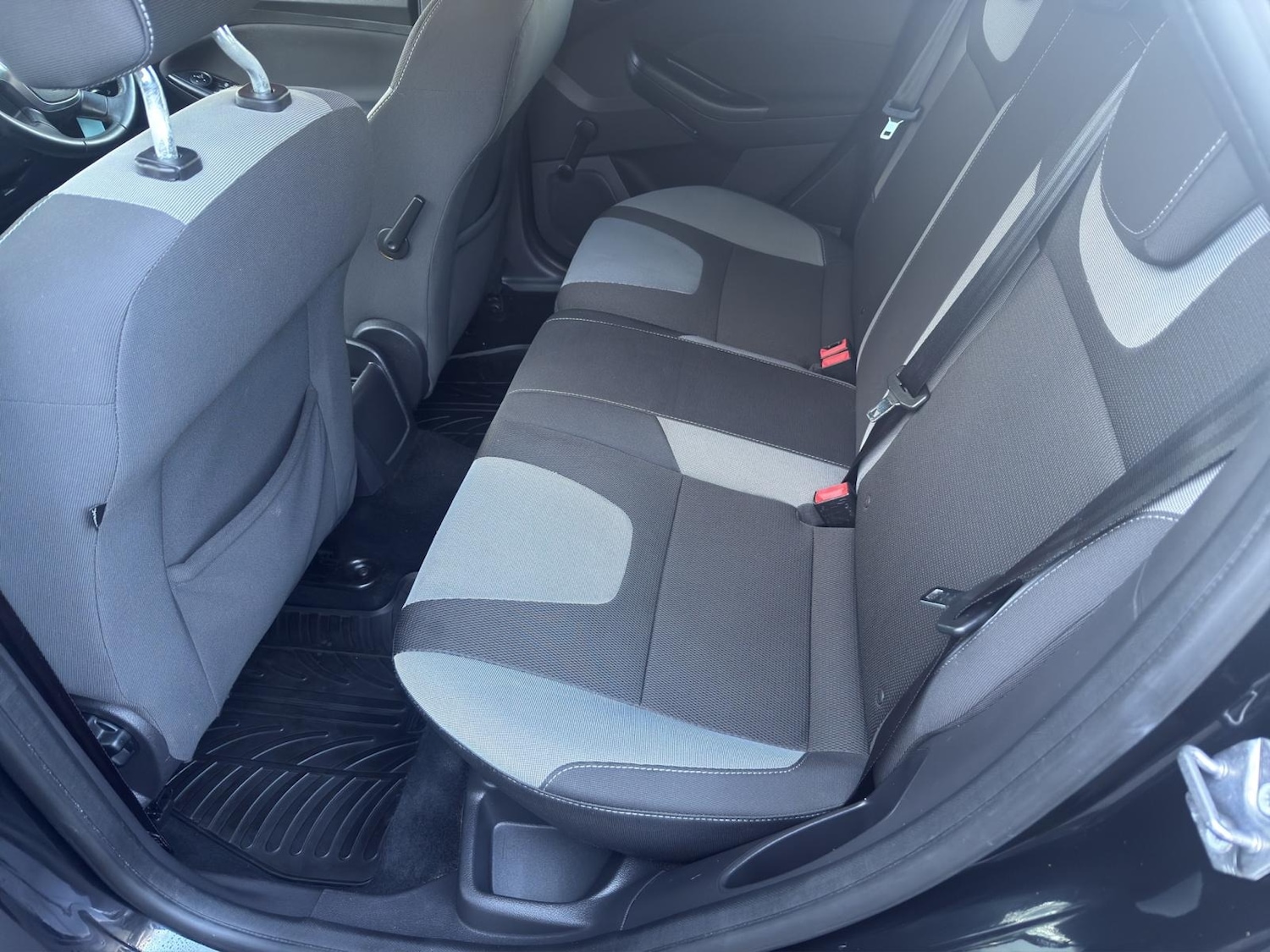 Used Ford Focus 2014 for sale - 76450399: Photo 14