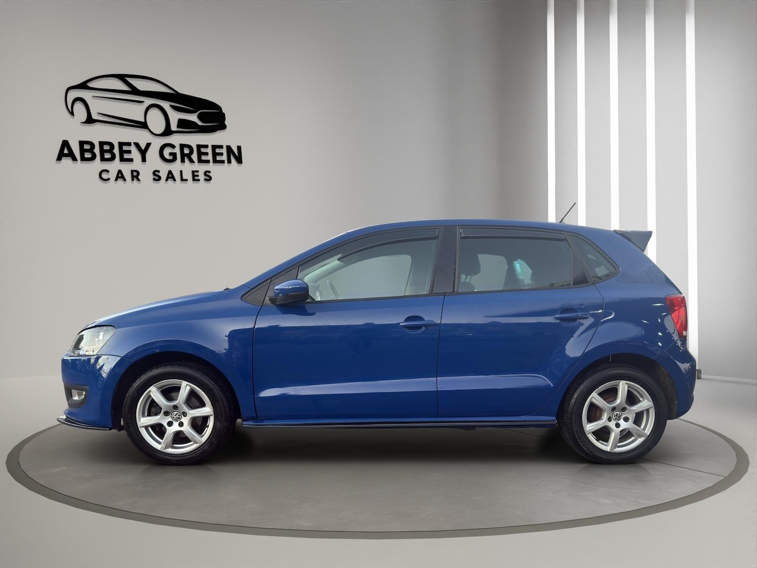 Used Volkswagen Polo 2011 for sale - 76611345: Photo 2