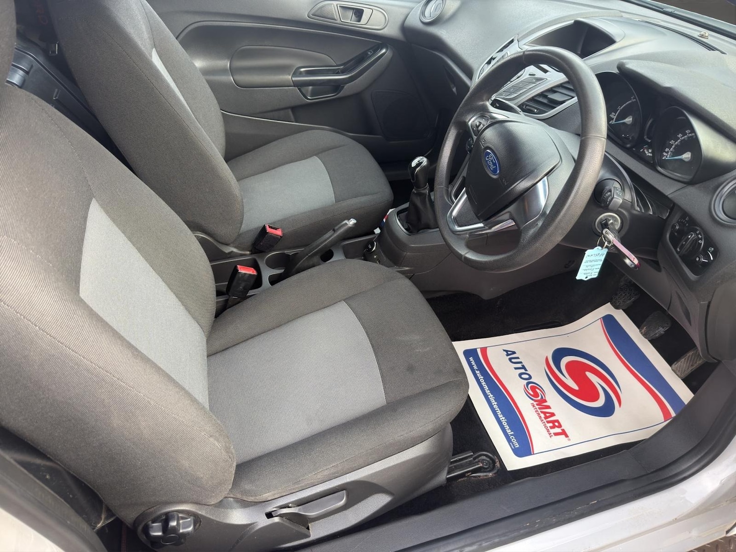 Used Ford Fiesta 2015 for sale - 76638698: Photo 12