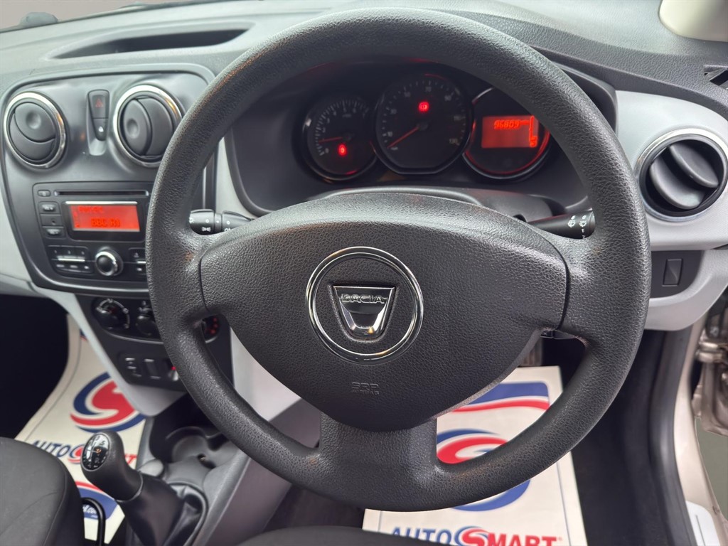 Used Dacia Sandero 2013 for sale - 77945458: Photo 10