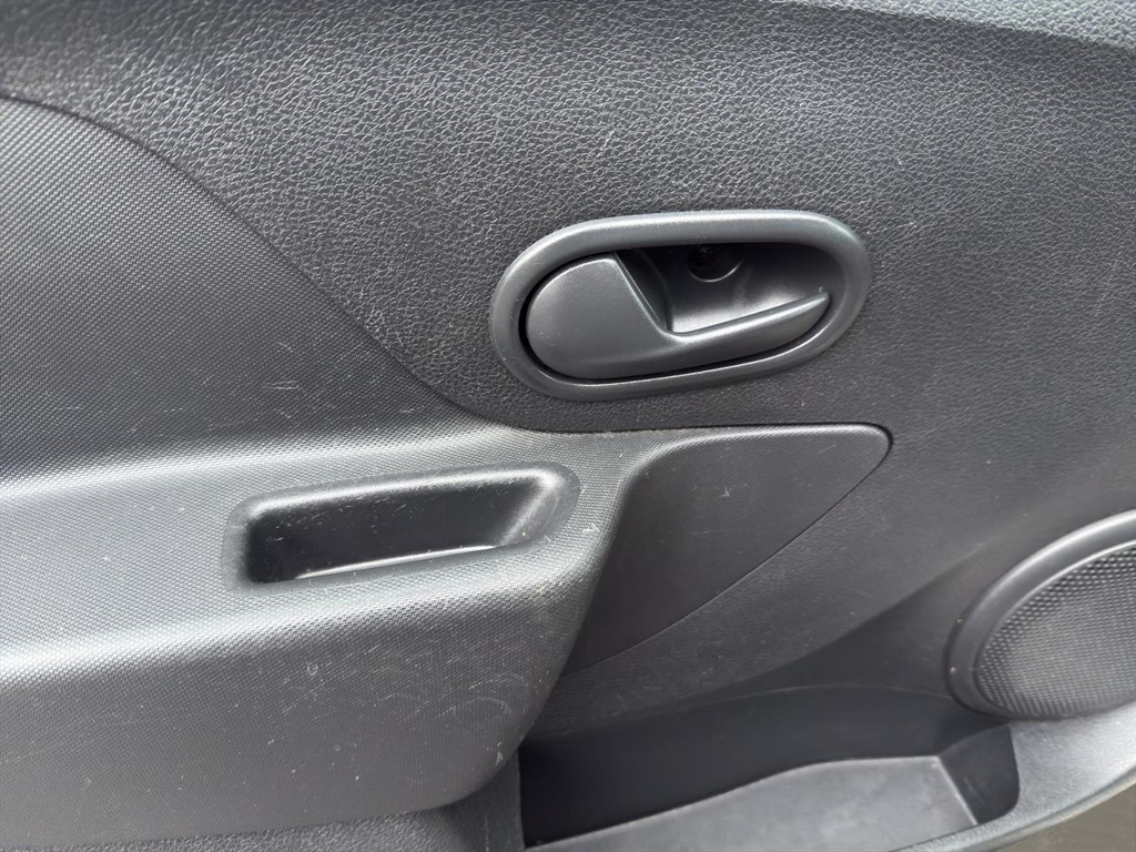 Used Dacia Sandero 2013 for sale - 77945458: Photo 16