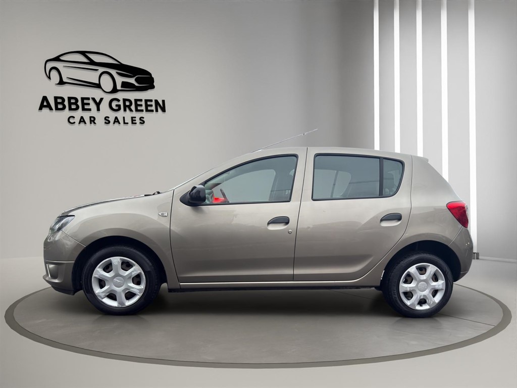 Used Dacia Sandero 2013 for sale - 77945458: Photo 2