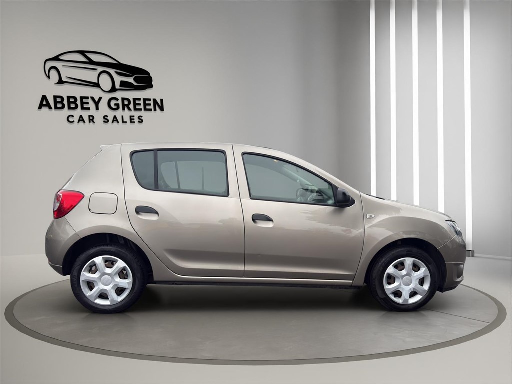 Used Dacia Sandero 2013 for sale - 77945458: Photo 6