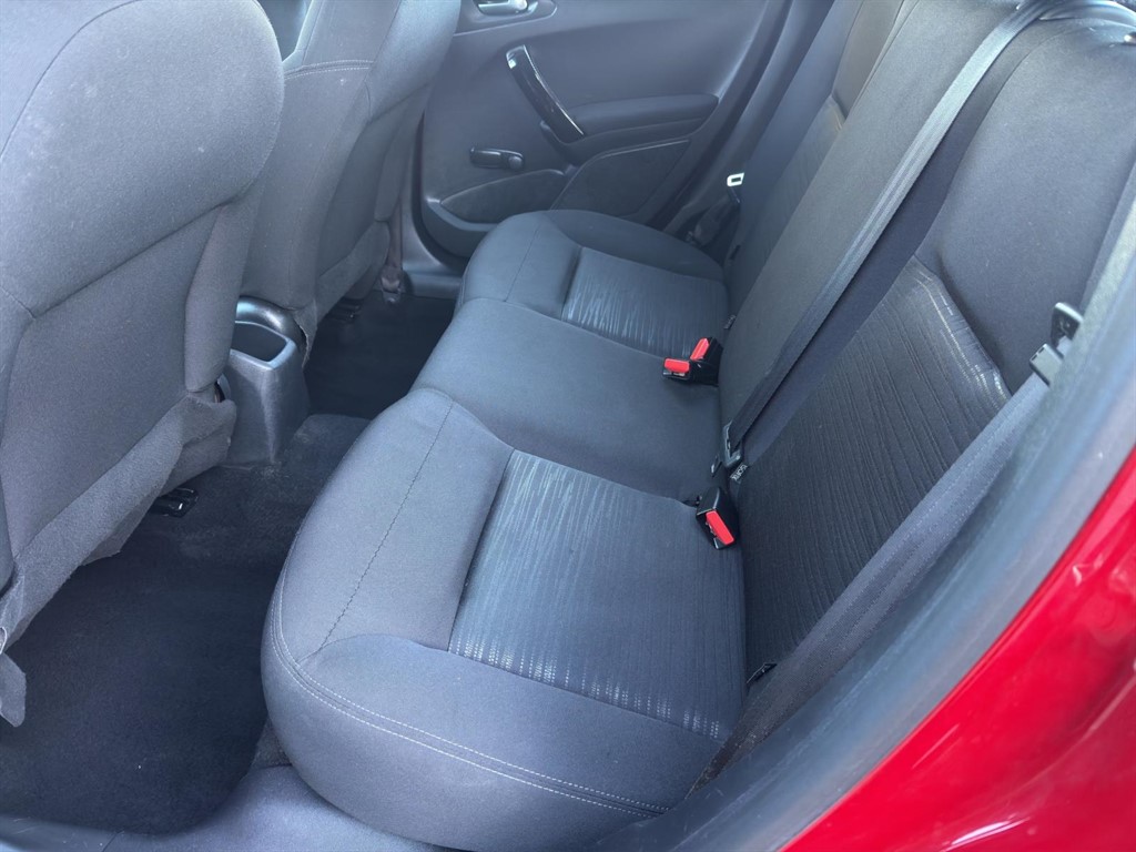 Used Peugeot 208 2013 for sale - 77945461: Photo 13