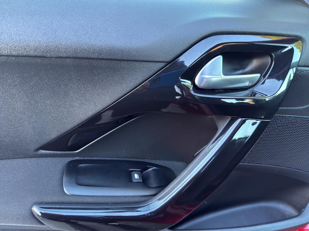Used Peugeot 208 2013 for sale - 77945461: Photo 16