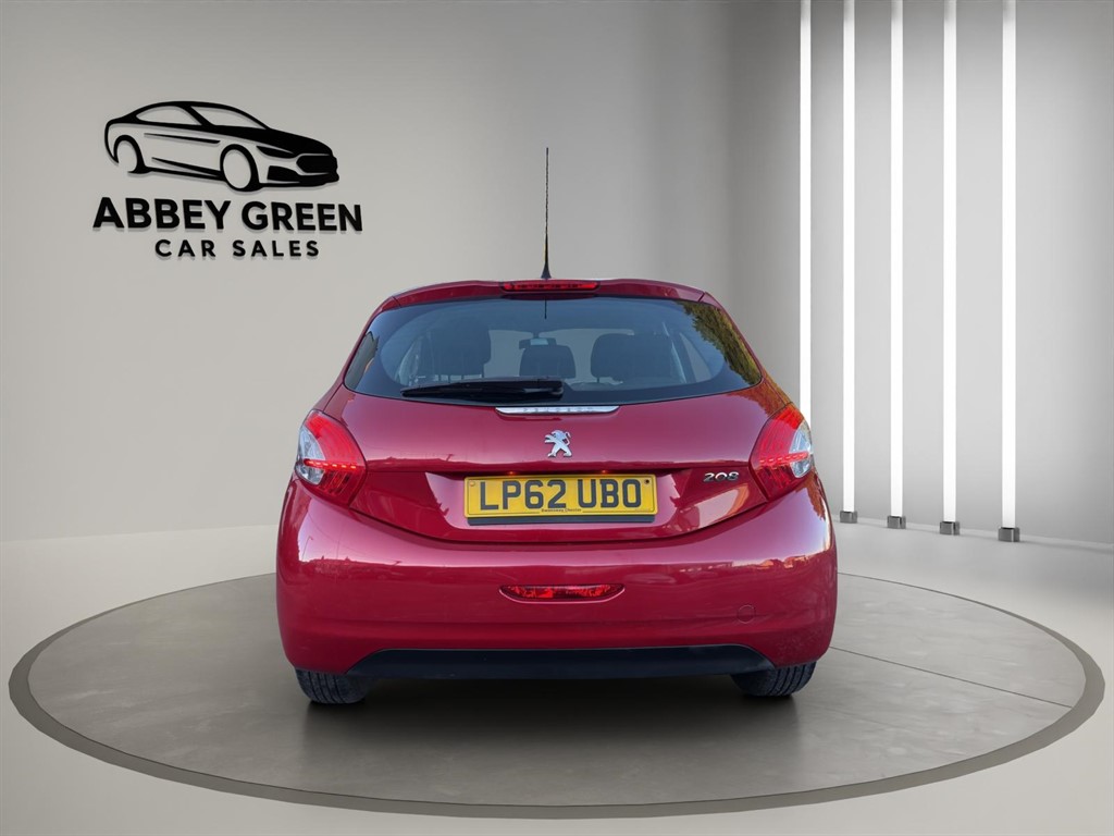 Used Peugeot 208 2013 for sale - 77945461: Photo 4
