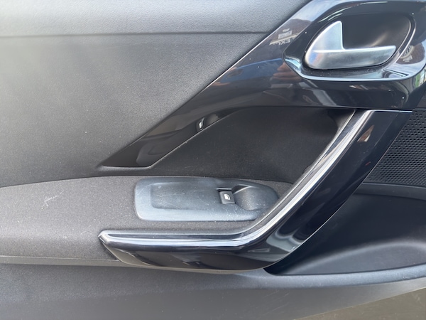 Used Peugeot 208 2014 for sale - 76156626: Photo 12