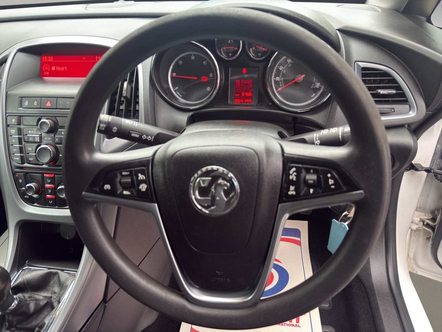 Used Vauxhall Astra 2013 for sale - 77677158: Photo 9