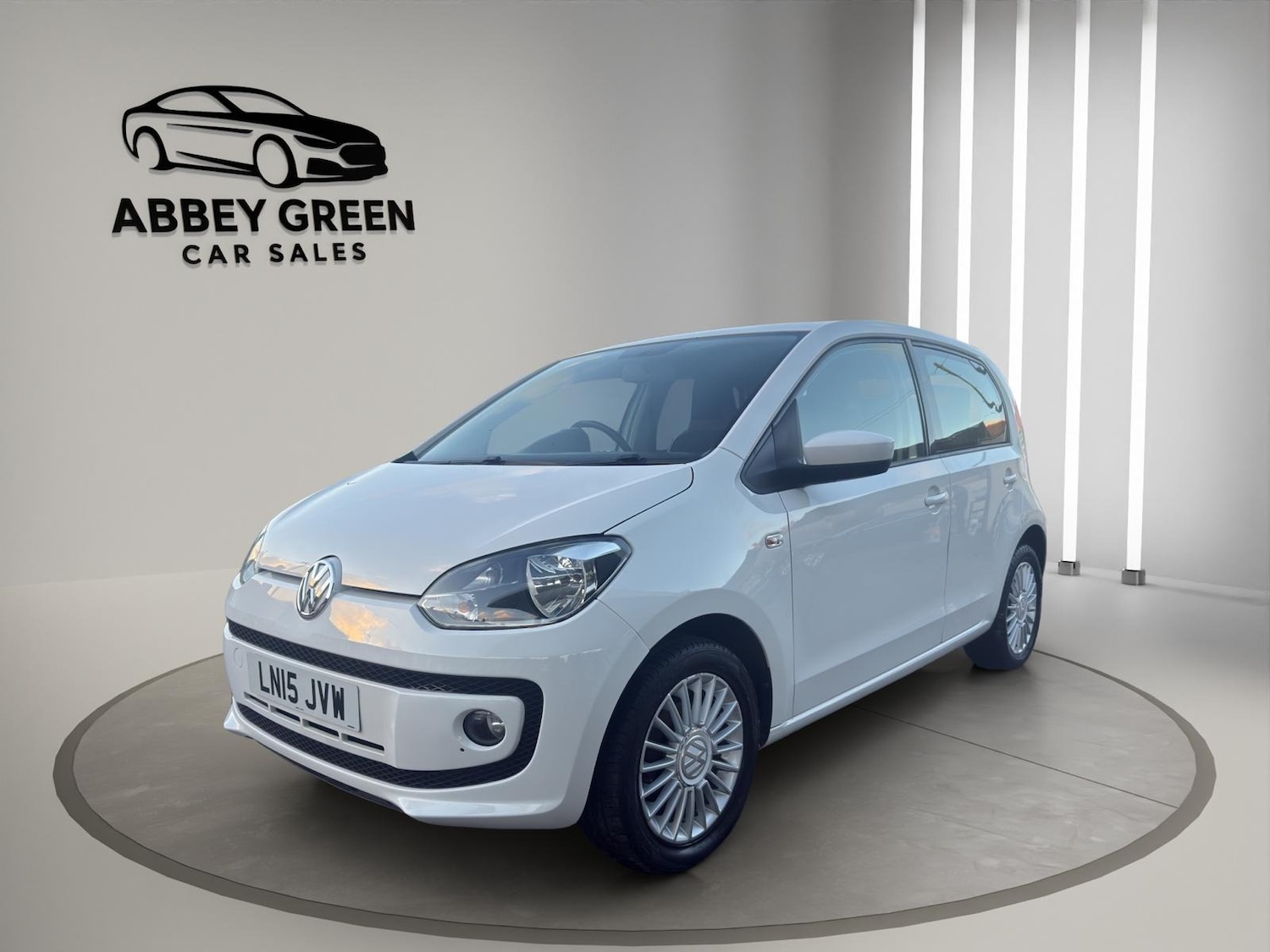 Used Volkswagen up! 2015 for sale - 76673128: Photo 1