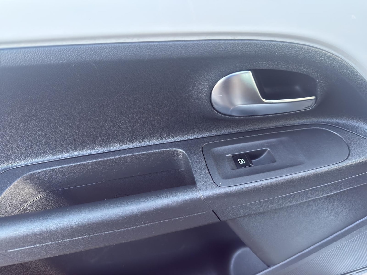 Used Volkswagen up! 2015 for sale - 76673128: Photo 14