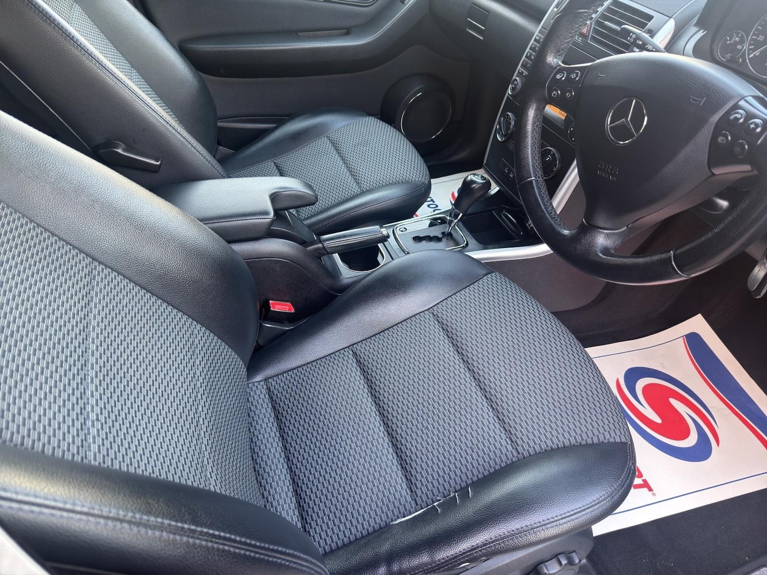 Used Mercedes-Benz A-Class 2010 for sale - 77639397: Photo 11