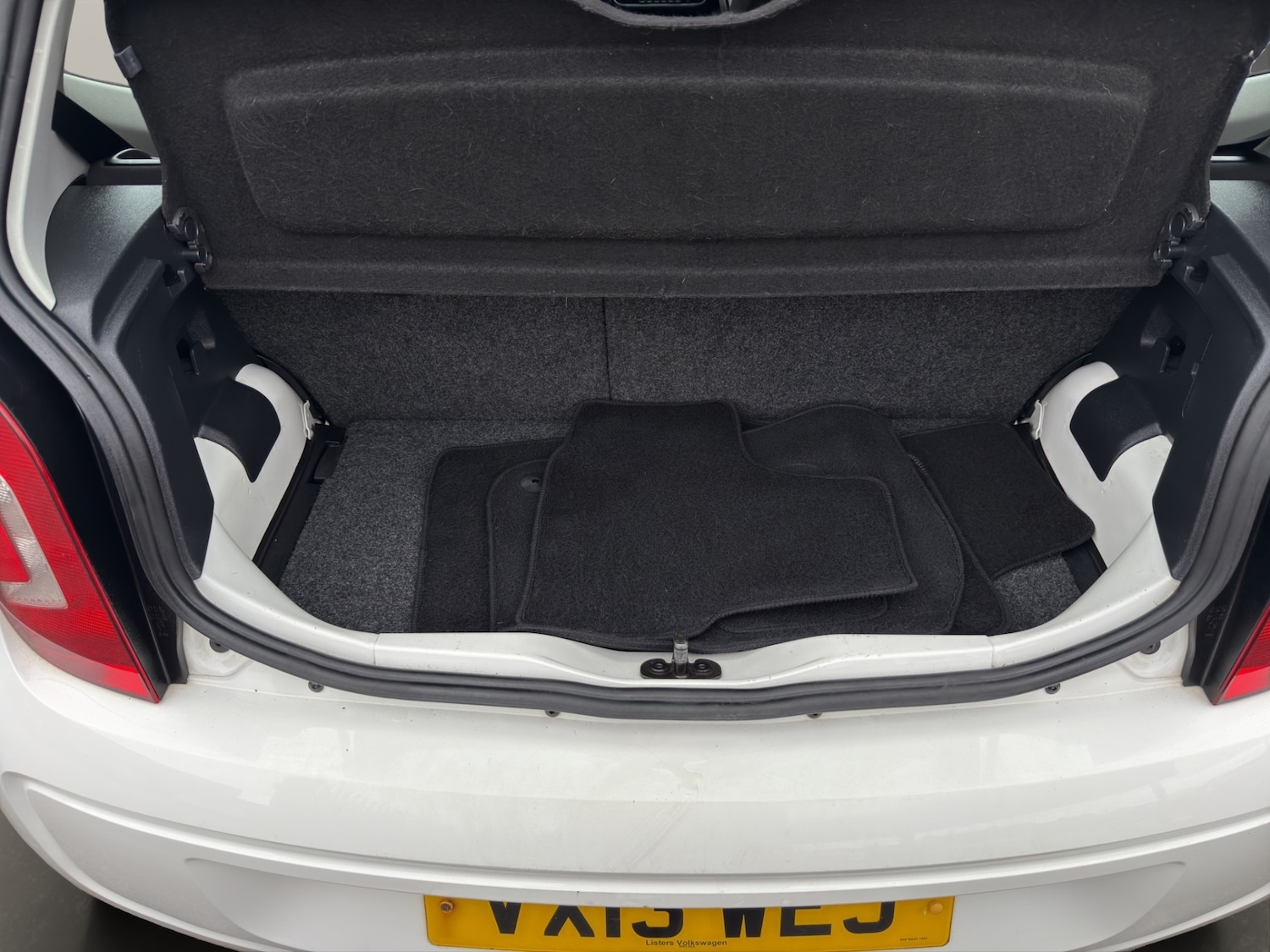 Used Volkswagen up! 2013 for sale - 76219287: Photo 18