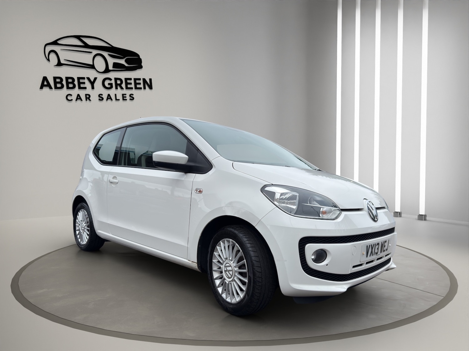 Used Volkswagen up! 2013 for sale - 76219287: Photo 2