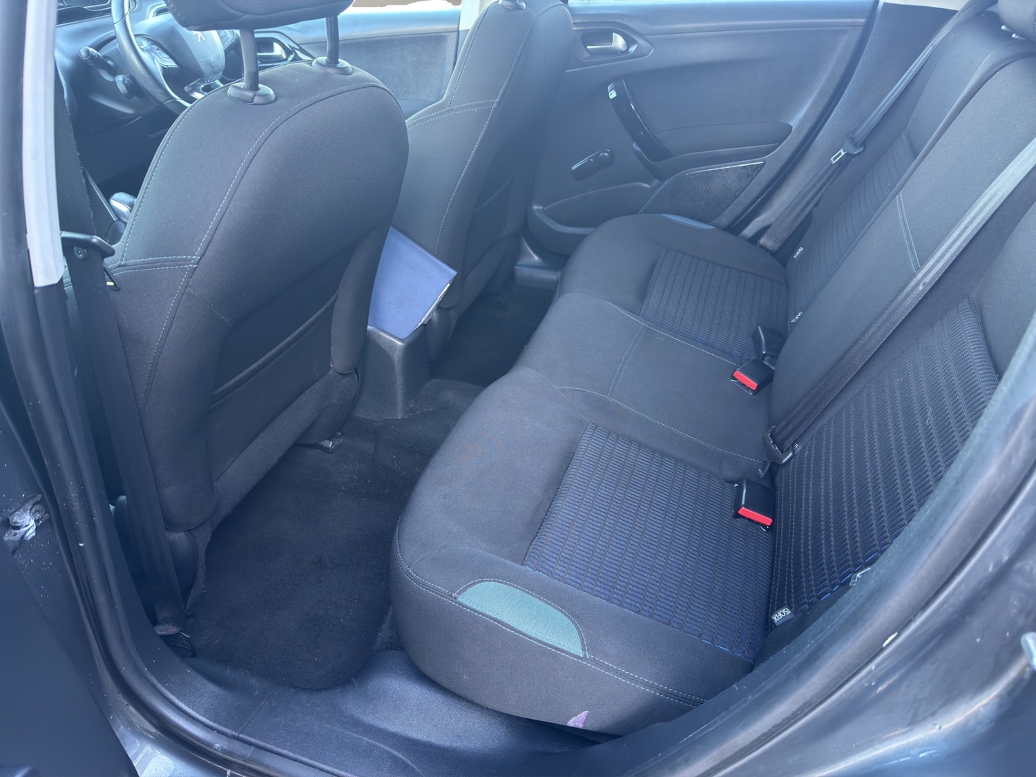 Used Peugeot 208 2014 for sale - 76982631: Photo 15