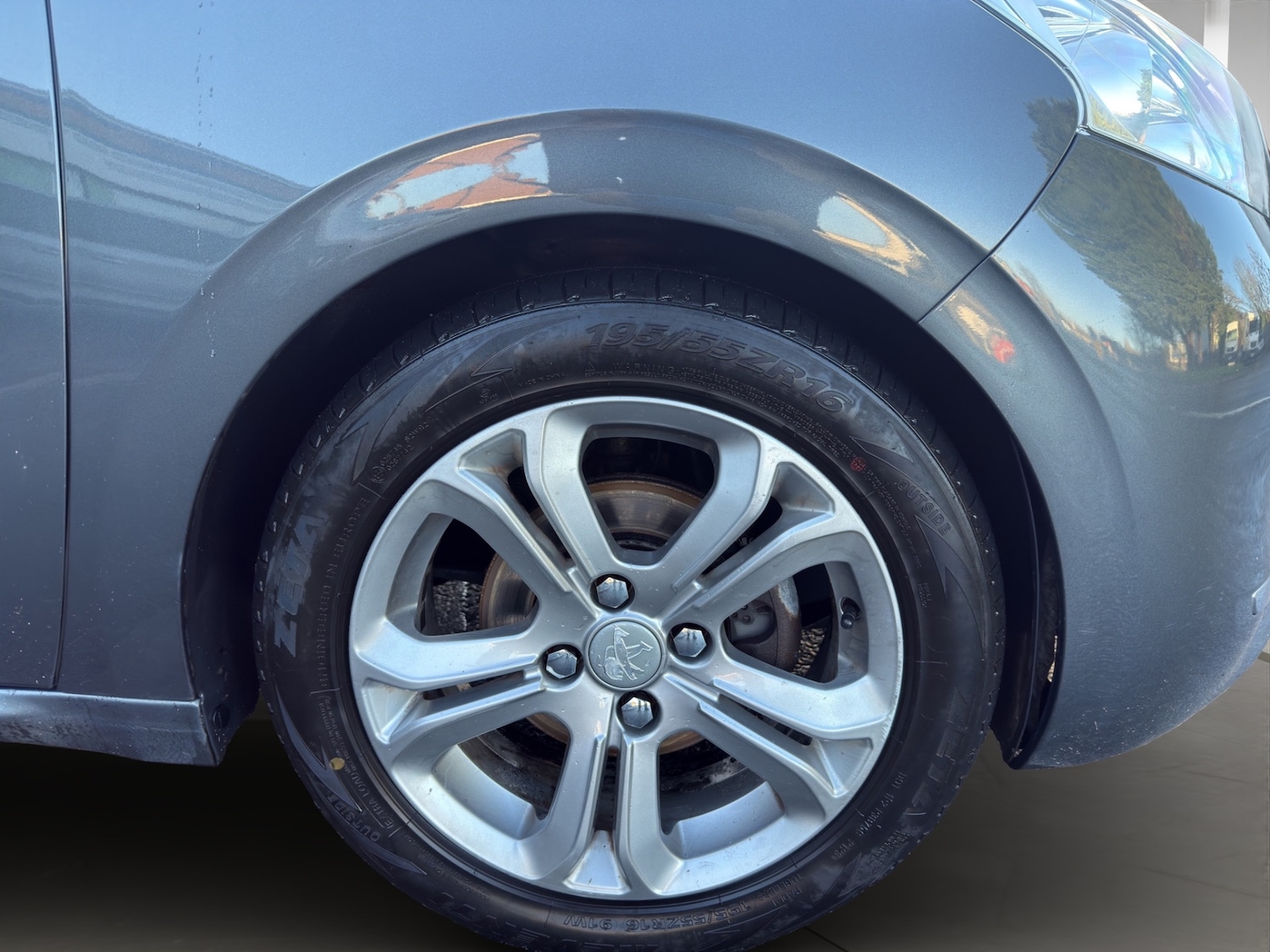 Used Peugeot 208 2014 for sale - 76982631: Photo 19