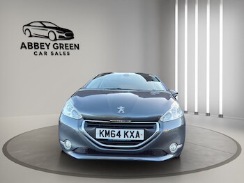 Used Peugeot 208 2014 for sale - 76982631: Photo