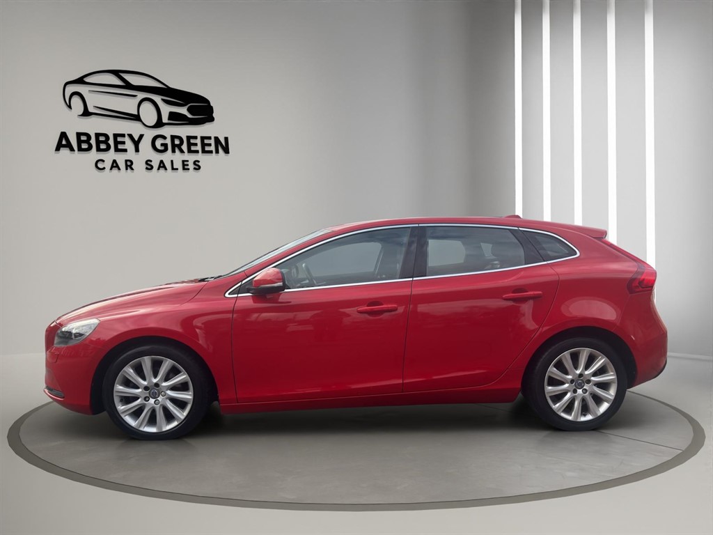 Used Volvo V40 2016 for sale - 78014873: Photo 2