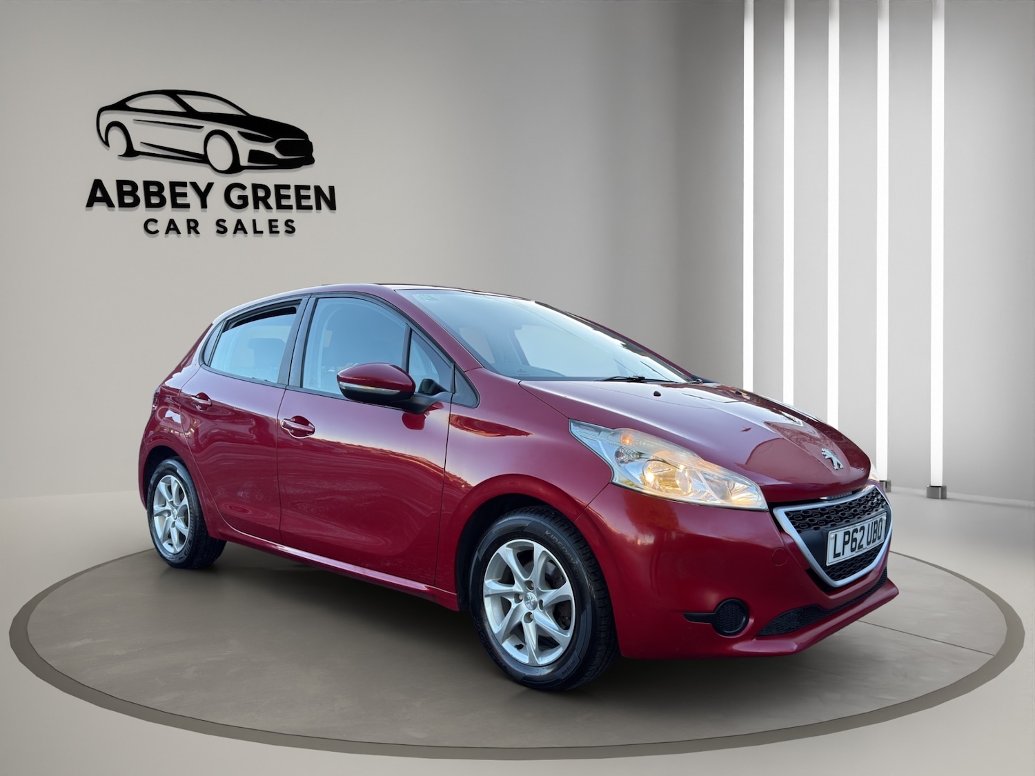 Used Peugeot 208 2013 for sale - 77095410: Photo 2