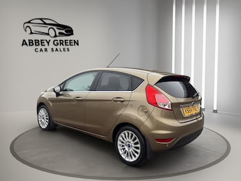 Used Ford Fiesta 2015 for sale - 79081504: Photo