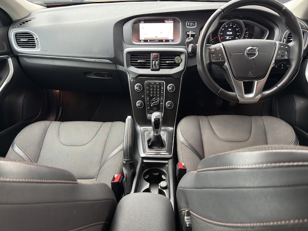 Used Volvo V40 2018 for sale - 76207374: Photo 11