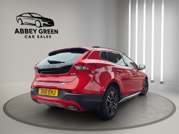 Used Volvo V40 2018 for sale - 76207374: Photo 4