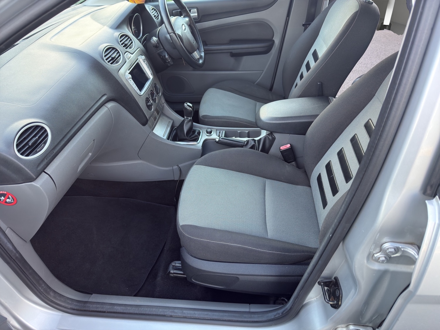 Used Ford Focus 2009 for sale - 76184213: Photo 14