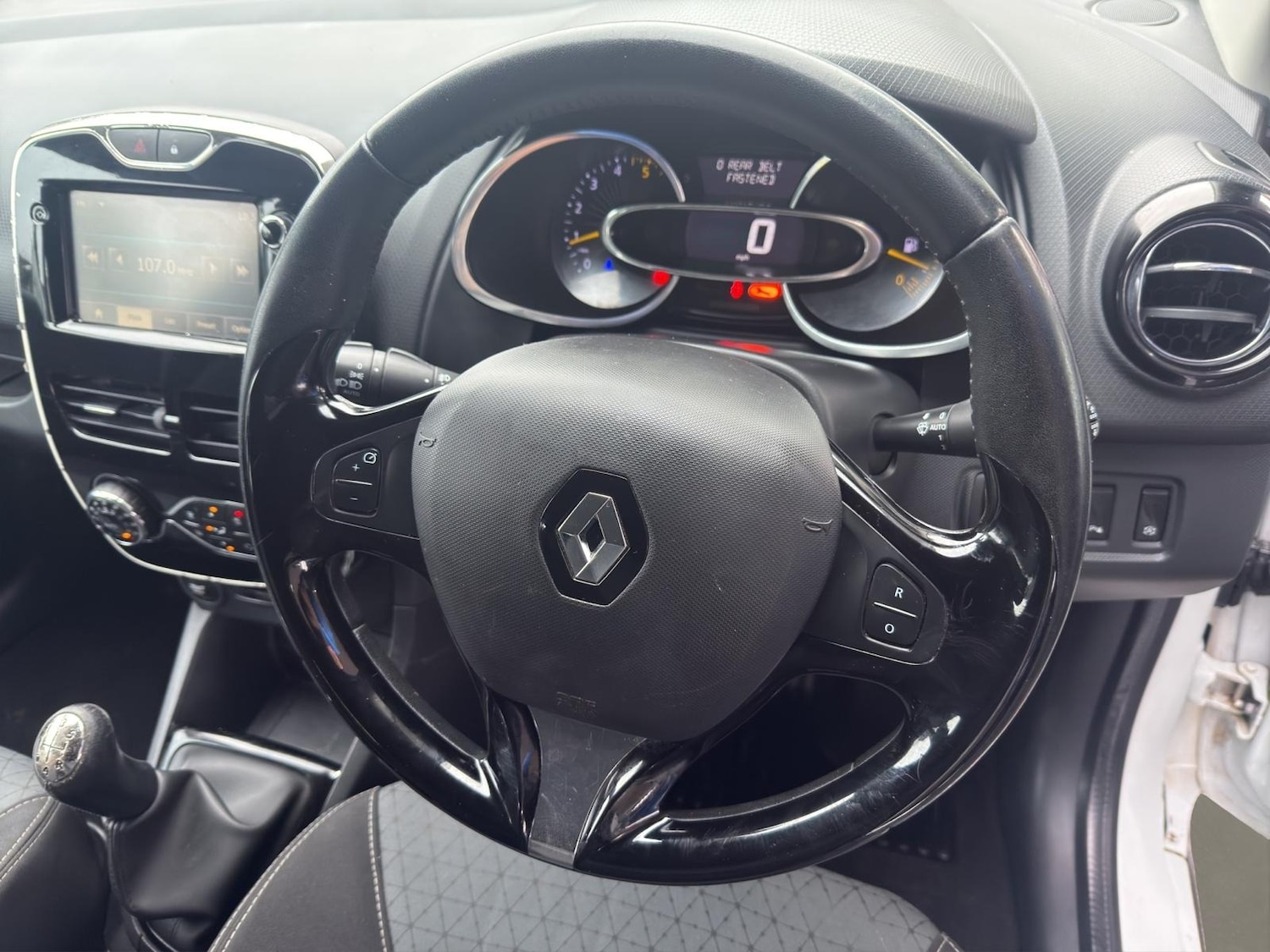 Used Renault Clio 2014 for sale - 77364044: Photo 9