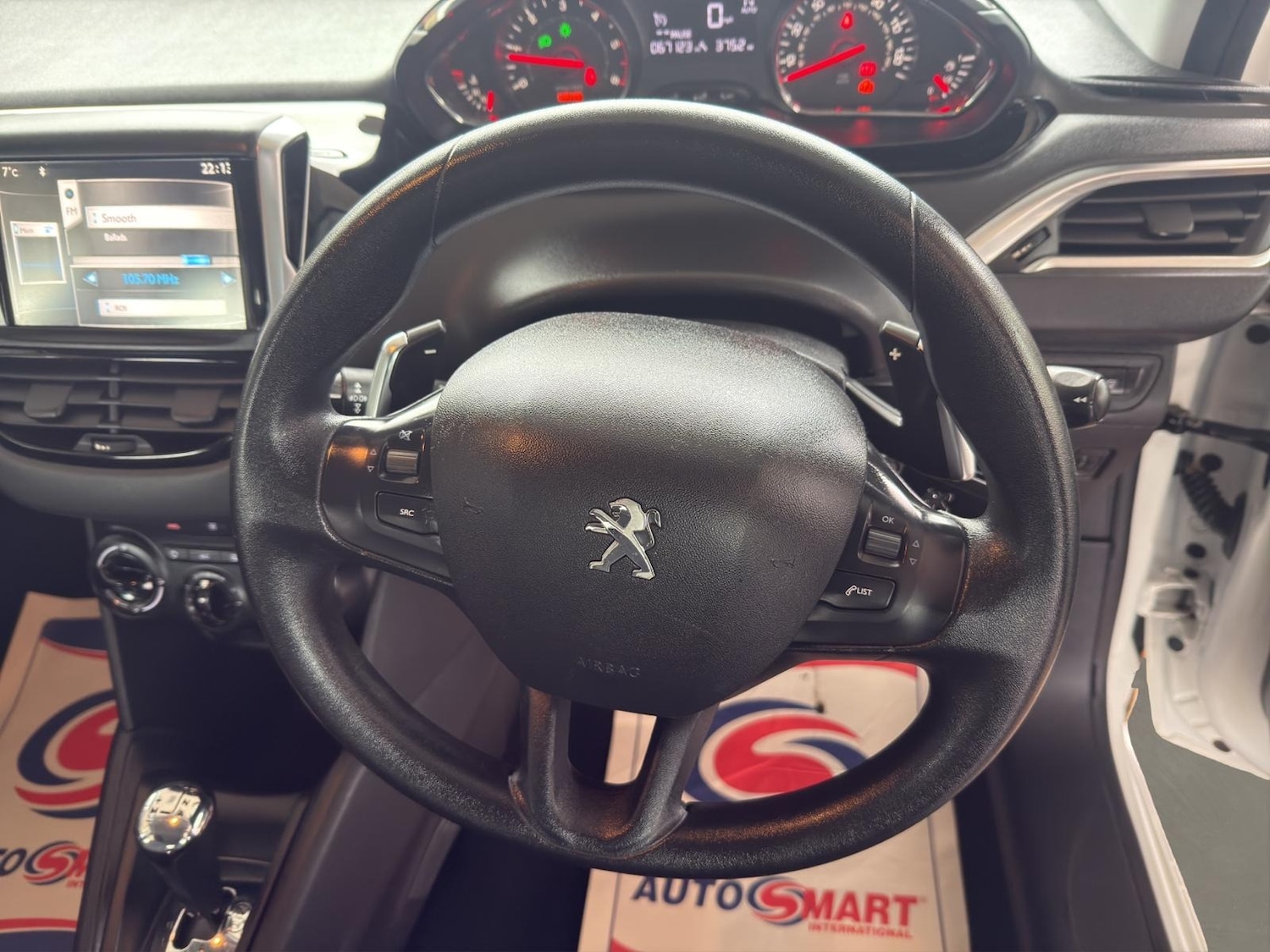 Used Peugeot 208 2012 for sale - 77490401: Photo 10