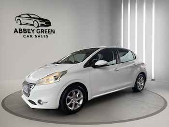 Used Peugeot 208 2012 for sale - 77490401: Photo