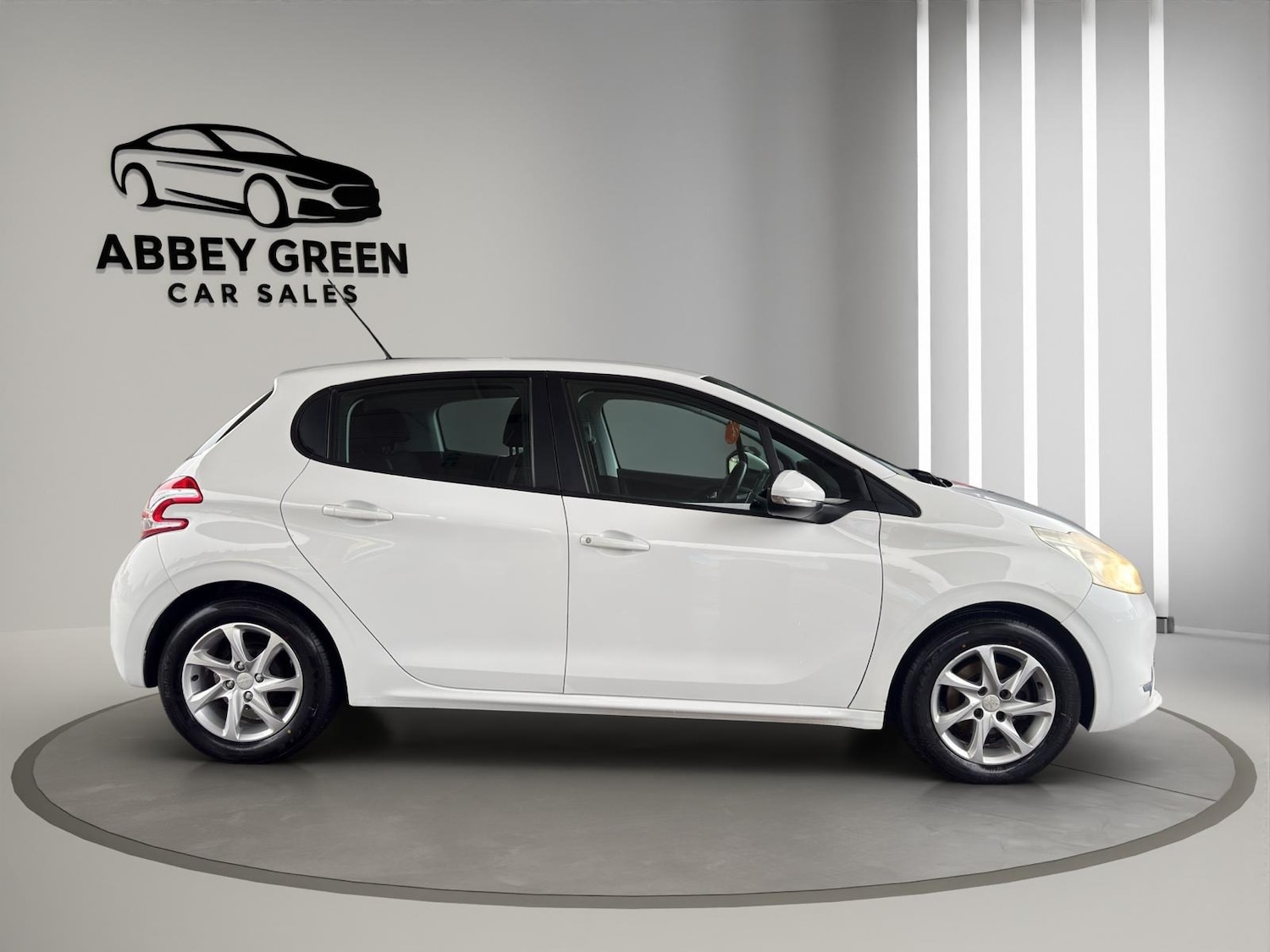 Used Peugeot 208 2012 for sale - 77490401: Photo 6