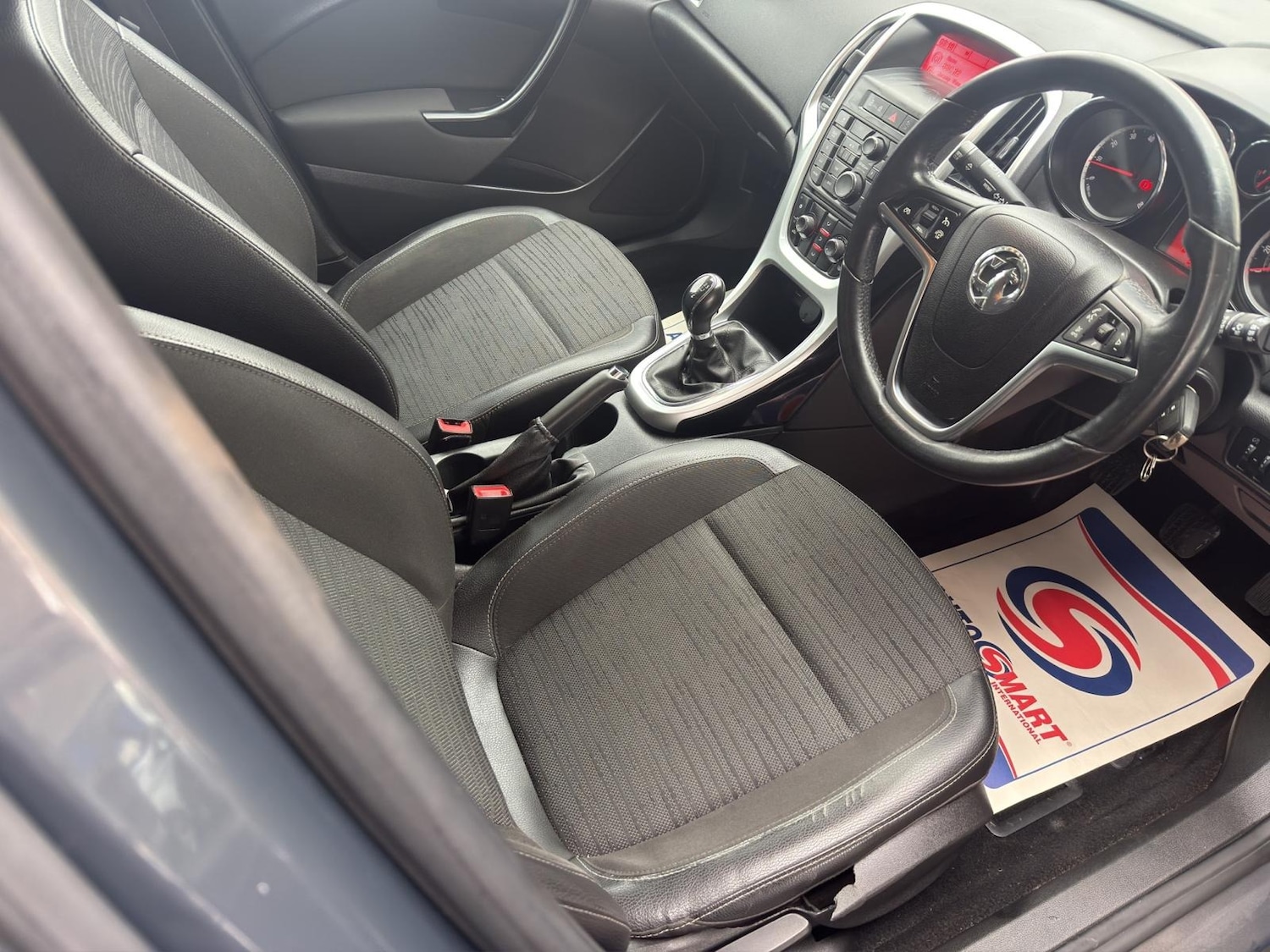 Used Vauxhall Astra 2015 for sale - 77640064: Photo 12